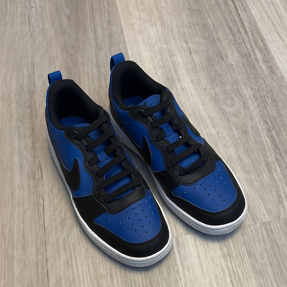 Nike Black and Blue Athletic Sneakers